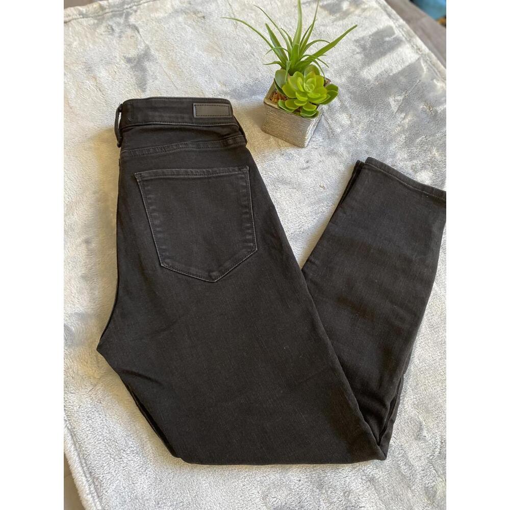 Abercrombie and FitchLauren Black Classic Fit Jeans Size 6